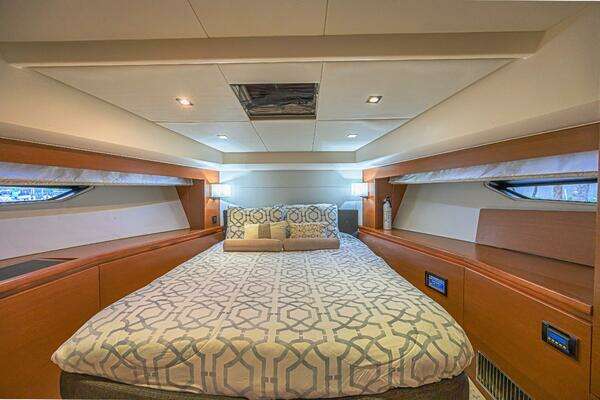 Prestige 550S Yacht For Sale