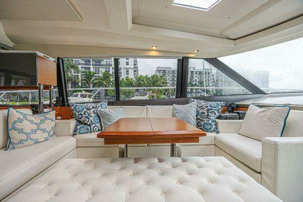 Prestige 550S Yacht For Sale