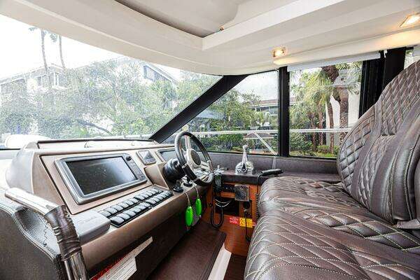 Prestige 550S Yacht For Sale