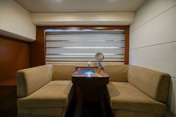 Prestige 550S Yacht For Sale