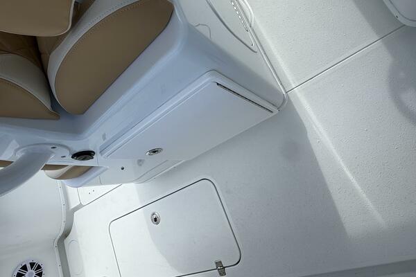 32ft Yellowfin Yacht For Sale