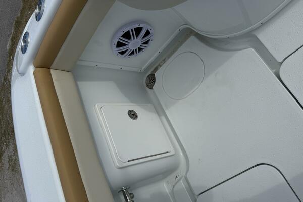 32ft Yellowfin Yacht For Sale