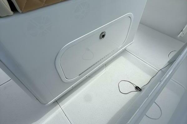 32ft Yellowfin Yacht For Sale