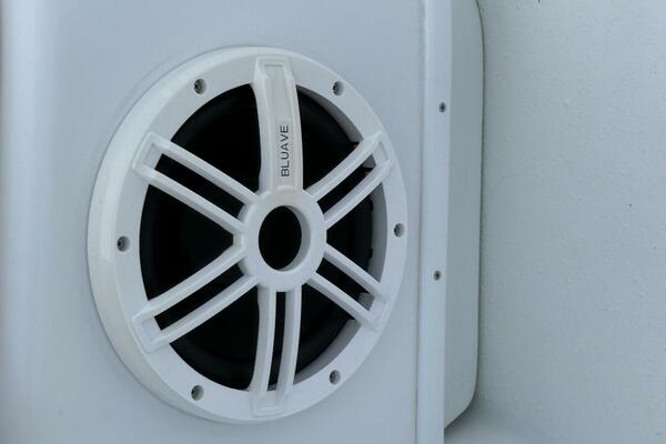 32ft Yellowfin Yacht For Sale