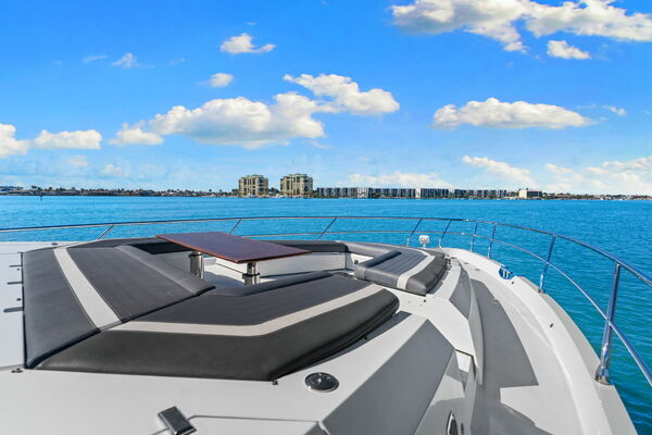 72ft Galeon Yacht For Sale