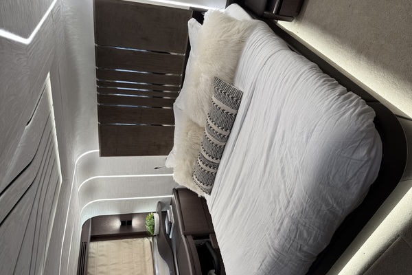 72ft Galeon Yacht For Sale