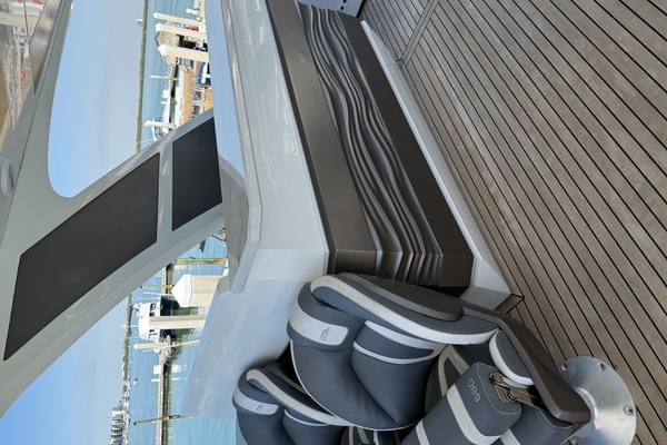 72ft Galeon Yacht For Sale