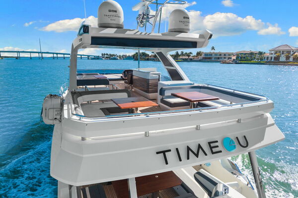72ft Galeon Yacht For Sale