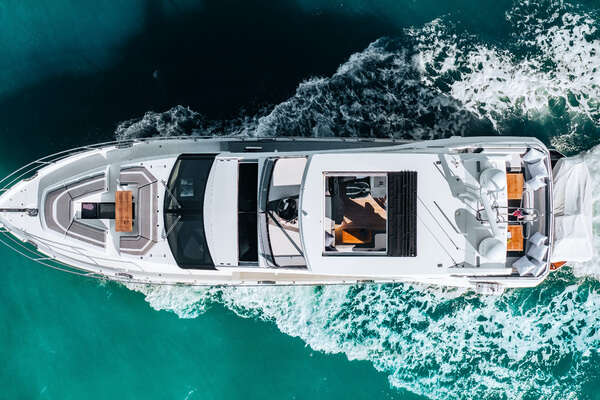 Galeon 680 FLYBRIDGE Yacht For Sale