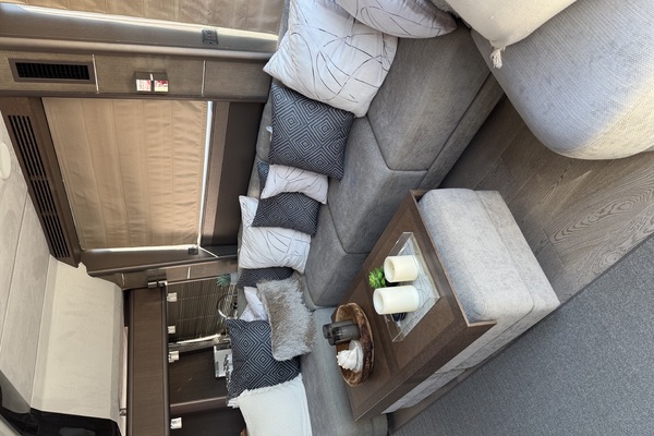 72ft Galeon Yacht For Sale