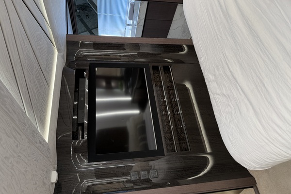 72ft Galeon Yacht For Sale