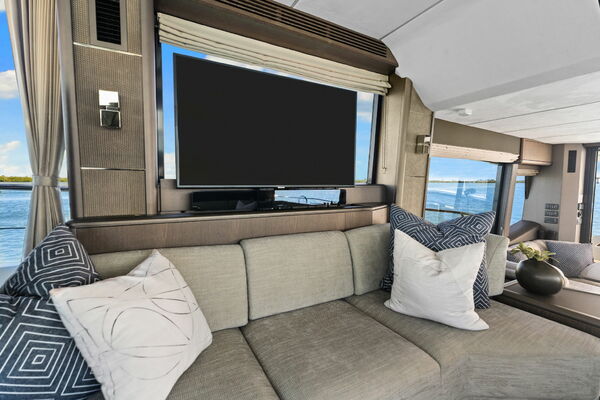 72ft Galeon Yacht For Sale