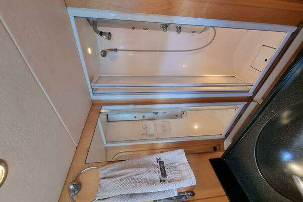 Feeling 52 Yacht For Sale