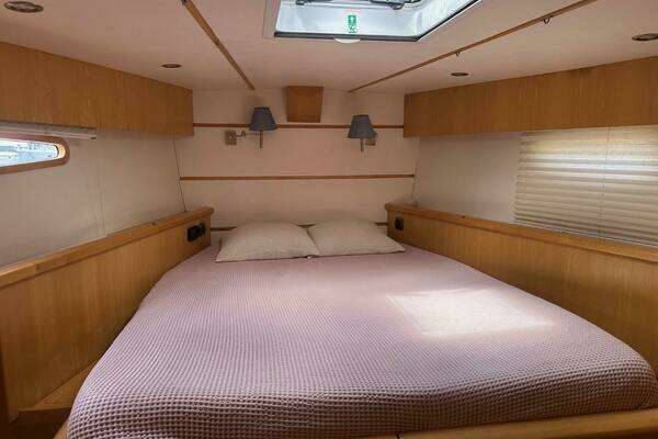 Feeling 52 Yacht For Sale