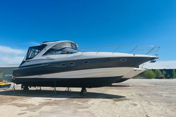 42ft Regal Yacht For Sale