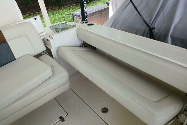 28ft Cobia Yacht For Sale