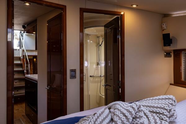 JOB SITE 60ft Sea Ray Yacht For Sale