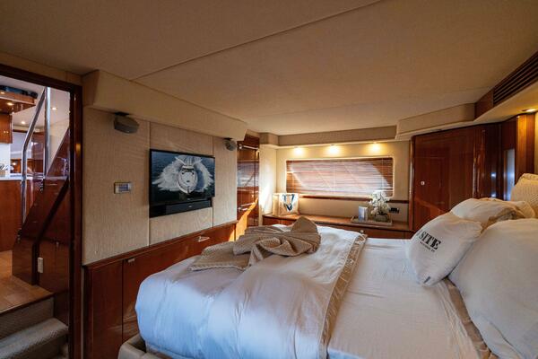 JOB SITE 60ft Sea Ray Yacht For Sale