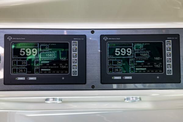 JOB SITE 60ft Sea Ray Yacht For Sale