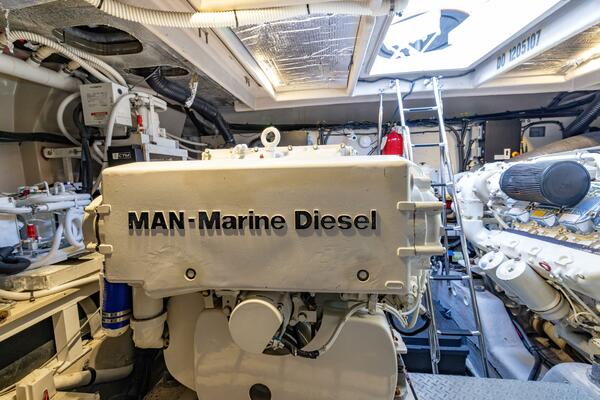 JOB SITE 60ft Sea Ray Yacht For Sale