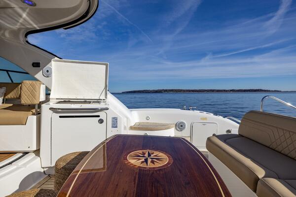 JOB SITE 60ft Sea Ray Yacht For Sale