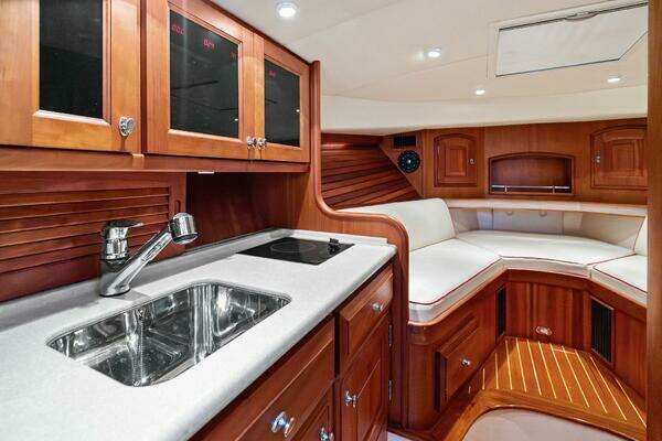 Hinckley Talaria 38R Convertible Yacht For Sale