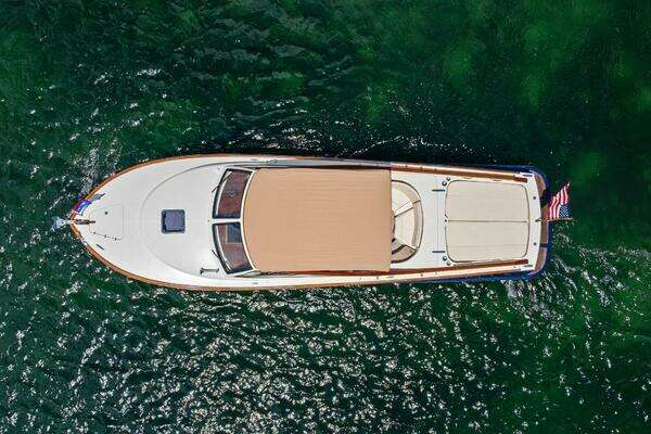 Hinckley Talaria 38R Convertible Yacht For Sale
