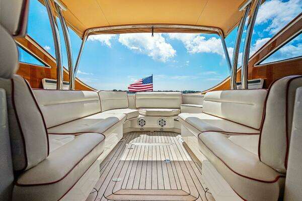 Hinckley Talaria 38R Convertible Yacht For Sale