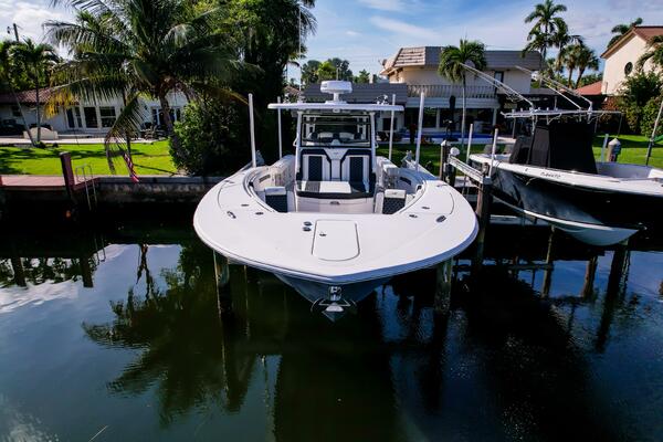 380 CC Adventure 38ft Tidewater Yacht For Sale