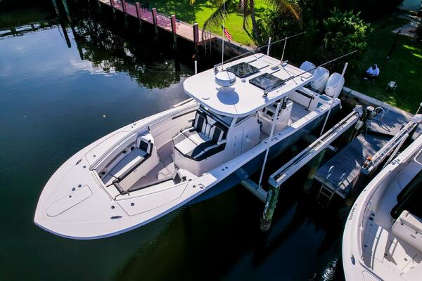 380 CC Adventure 38ft Tidewater Yacht For Sale