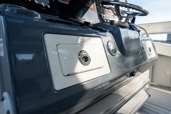 380 CC Adventure 38ft Tidewater Yacht For Sale