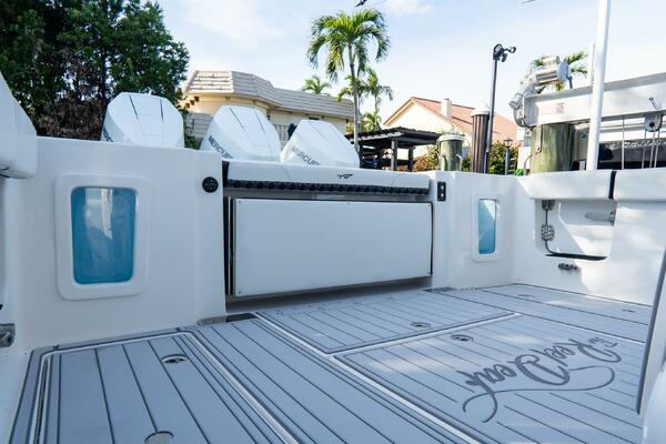 380 CC Adventure 38ft Tidewater Yacht For Sale