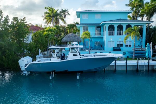 380 CC Adventure 38ft Tidewater Yacht For Sale