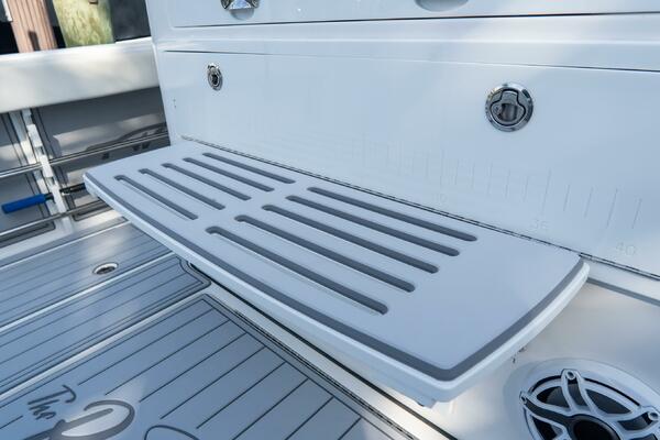 380 CC Adventure 38ft Tidewater Yacht For Sale