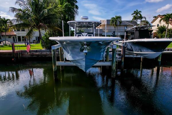 380 CC Adventure 38ft Tidewater Yacht For Sale