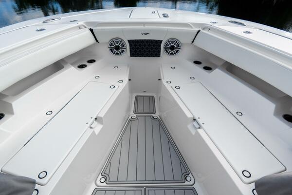 380 CC Adventure 38ft Tidewater Yacht For Sale