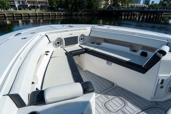 380 CC Adventure 38ft Tidewater Yacht For Sale