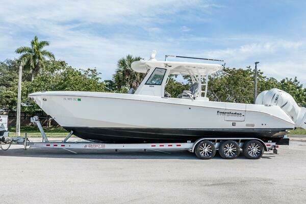 Everglades 335 Center Console Yacht For Sale