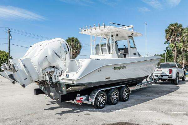 Everglades 335 Center Console Yacht For Sale
