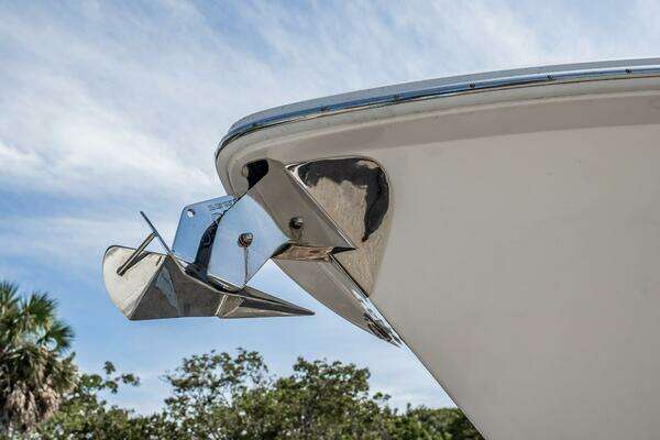 Everglades 335 Center Console Yacht For Sale