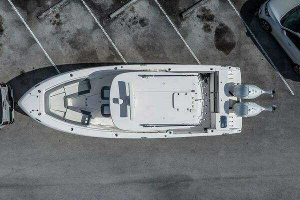 Everglades 335 Center Console Yacht For Sale