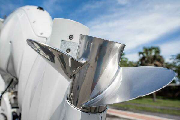 Everglades 335 Center Console Yacht For Sale