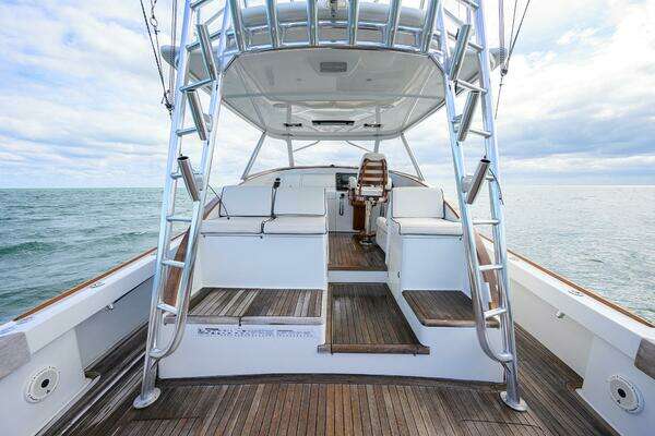 Release Walk Around Yacht For Sale