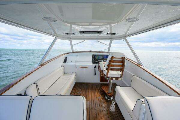 Release Walk Around Yacht For Sale