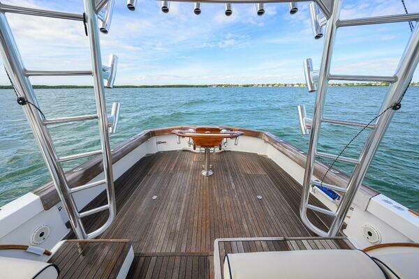 Release Walk Around Yacht For Sale