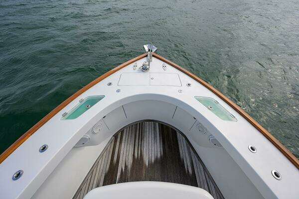 Release Walk Around Yacht For Sale