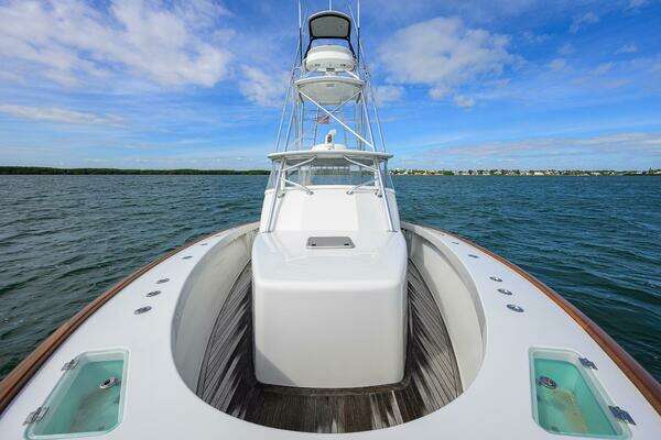 Release Walk Around Yacht For Sale