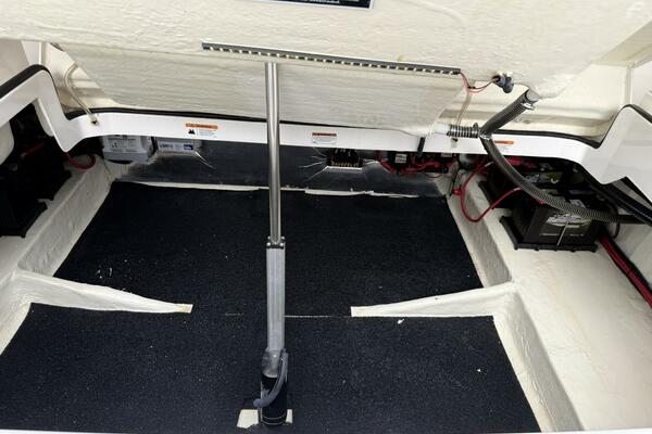 34ft Regal Yacht For Sale