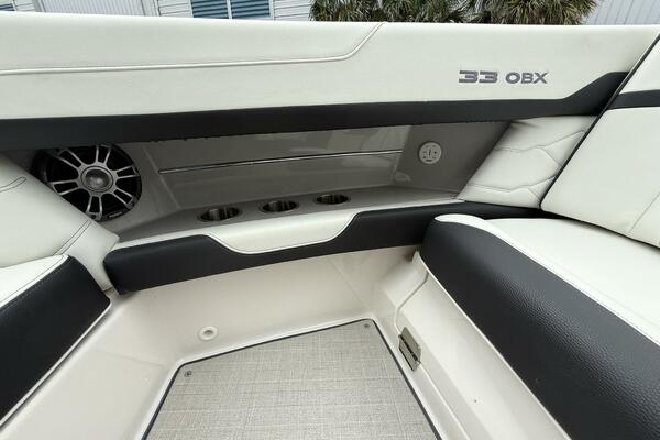 34ft Regal Yacht For Sale