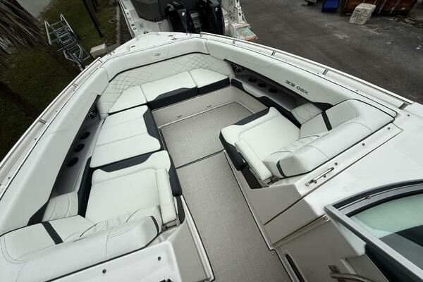 34ft Regal Yacht For Sale